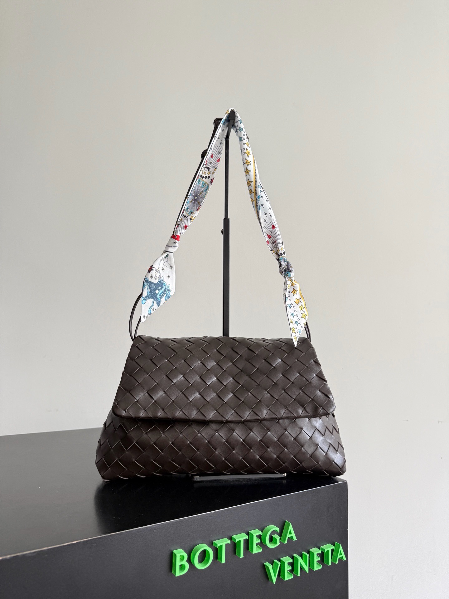 BV Giorno clutch bag chocolate brown Intrecciato woven