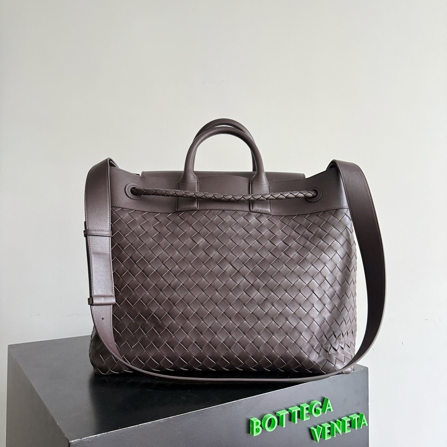 BV Andiamo Voyager travel bag dark brown Intrecciato woven leather