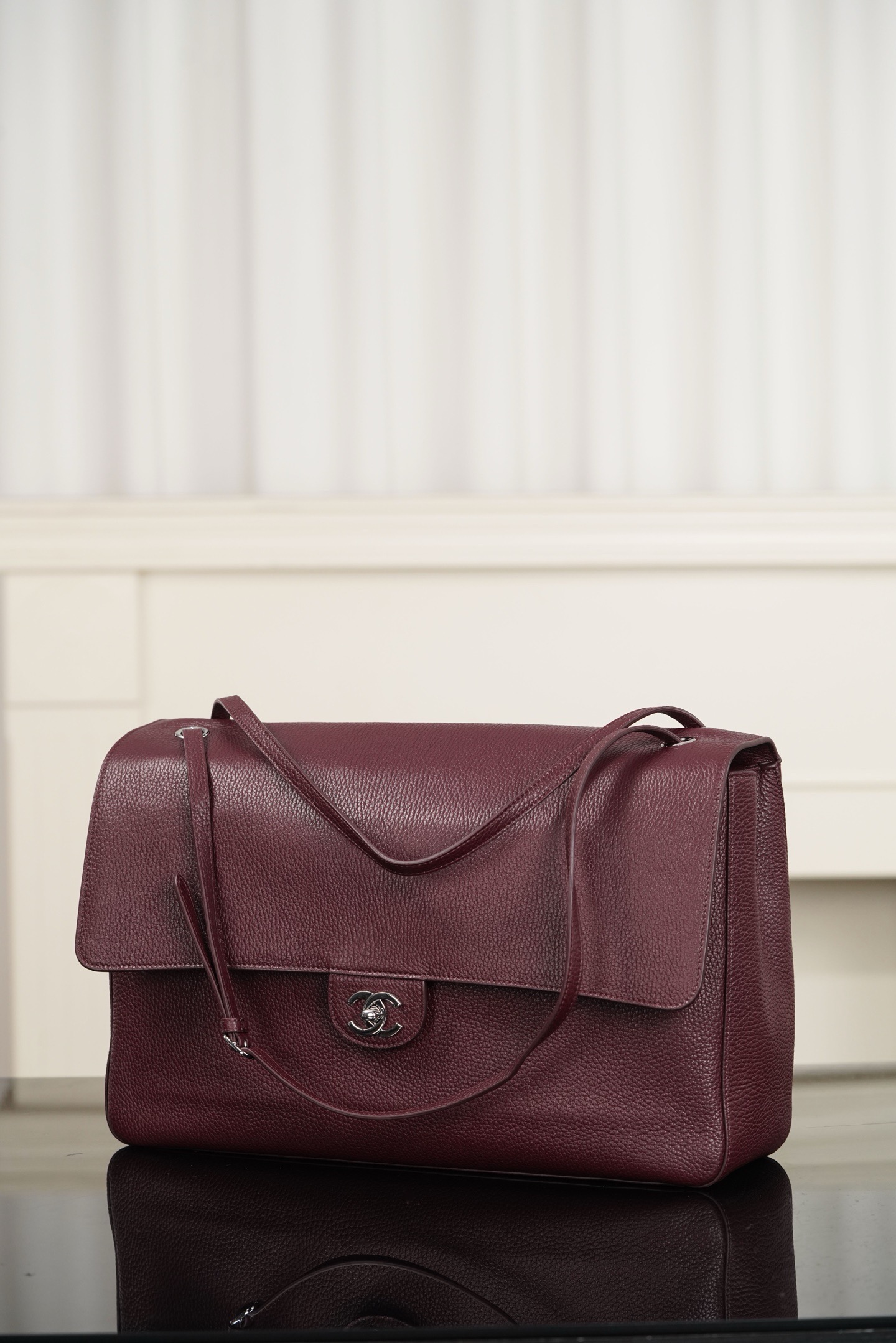 Burgundy grained calfskin Chanel 26S MAXI flap shoulder briefcase large bag