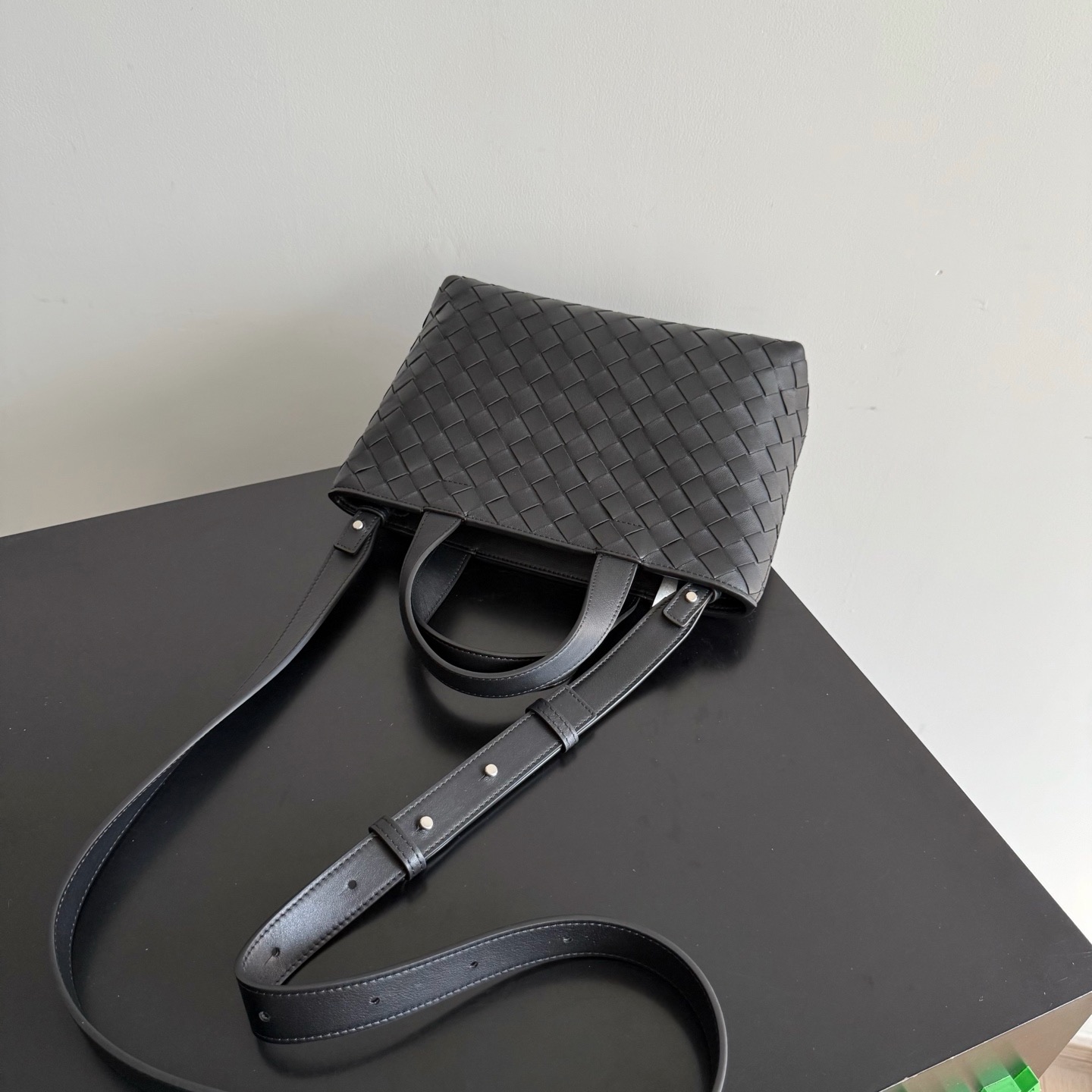 Bottega Veneta black leather woven Mini Zipped Tote bag