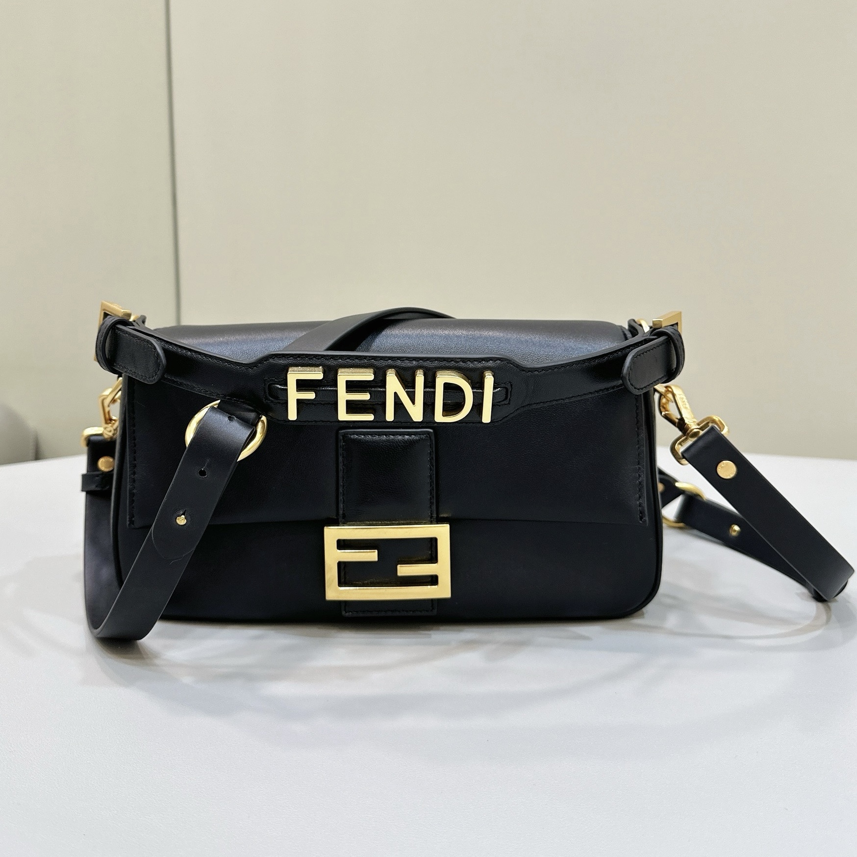 Fendi black cowhide leather Baguette bag
