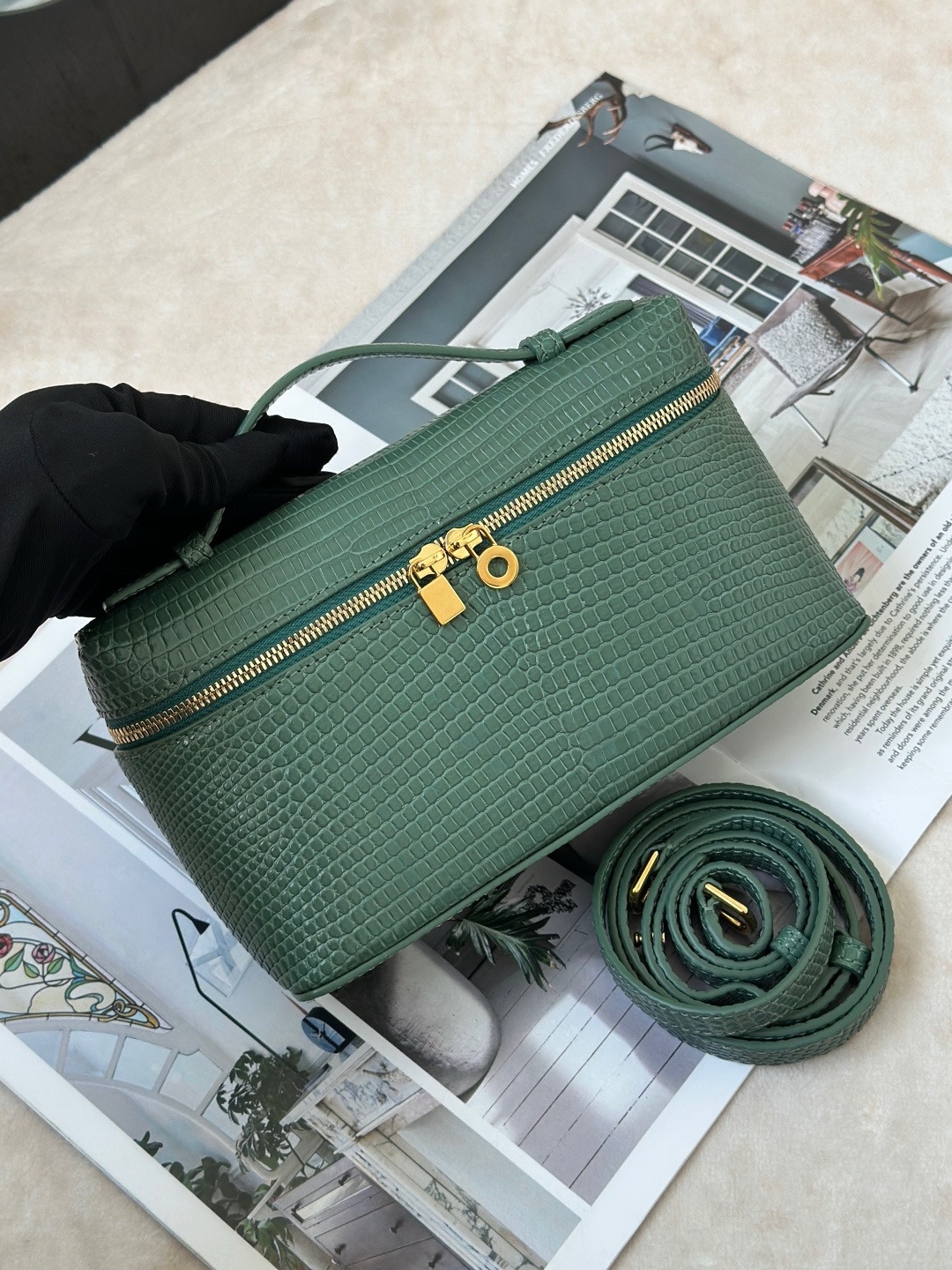 Loro Piana L19 lizard grain cowhide lunch box bag
