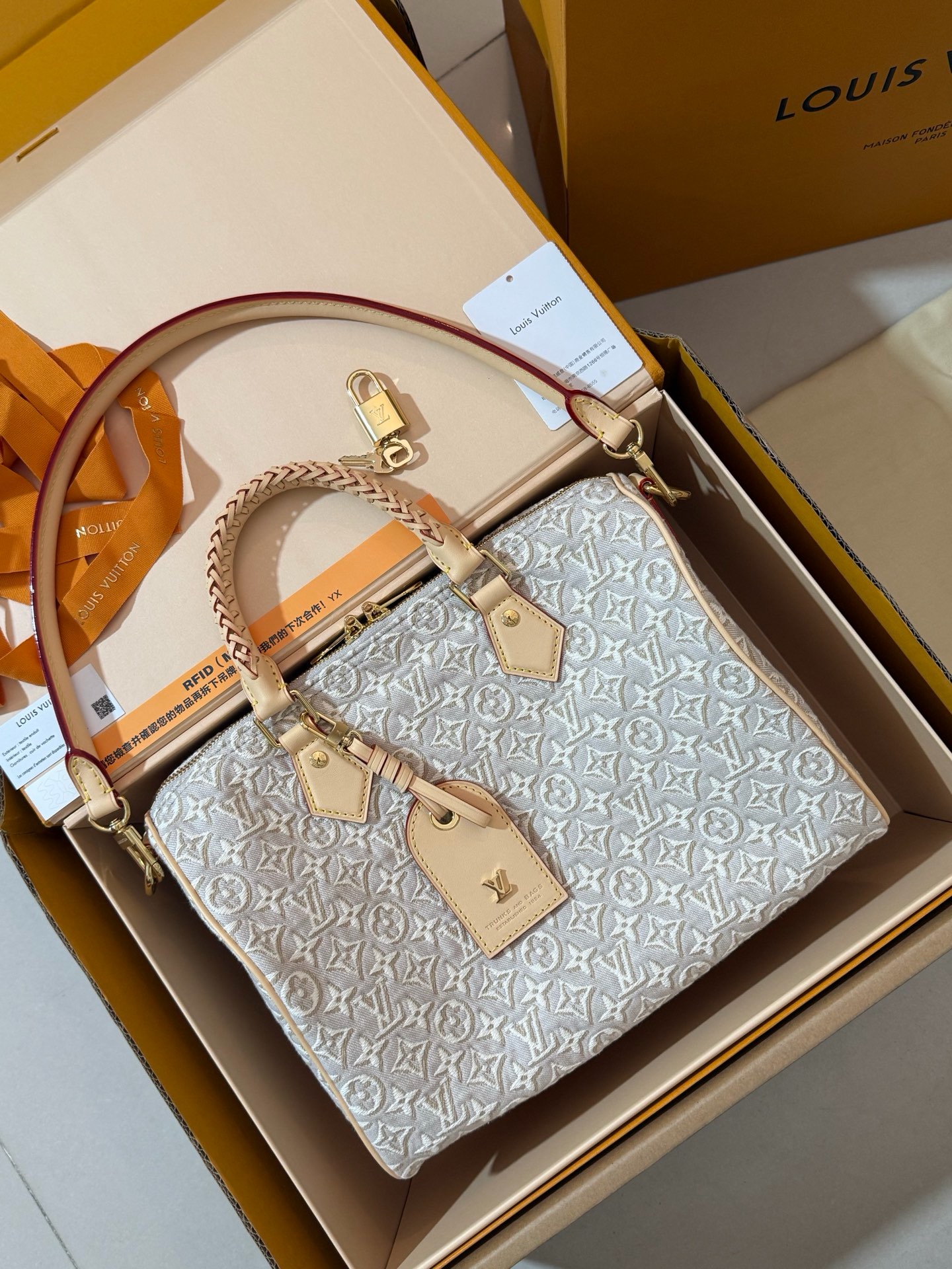 Louis Vuitton SPEEDY SOFT 30 M28479 off‑white jacquard monogram handbag
